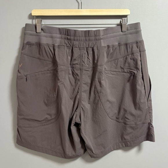 Indyeva Shorts - Picture 6 of 8